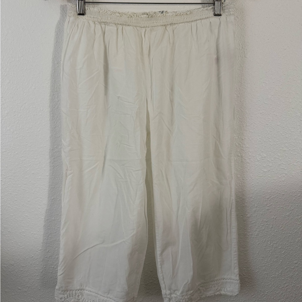 White Cropped Pants